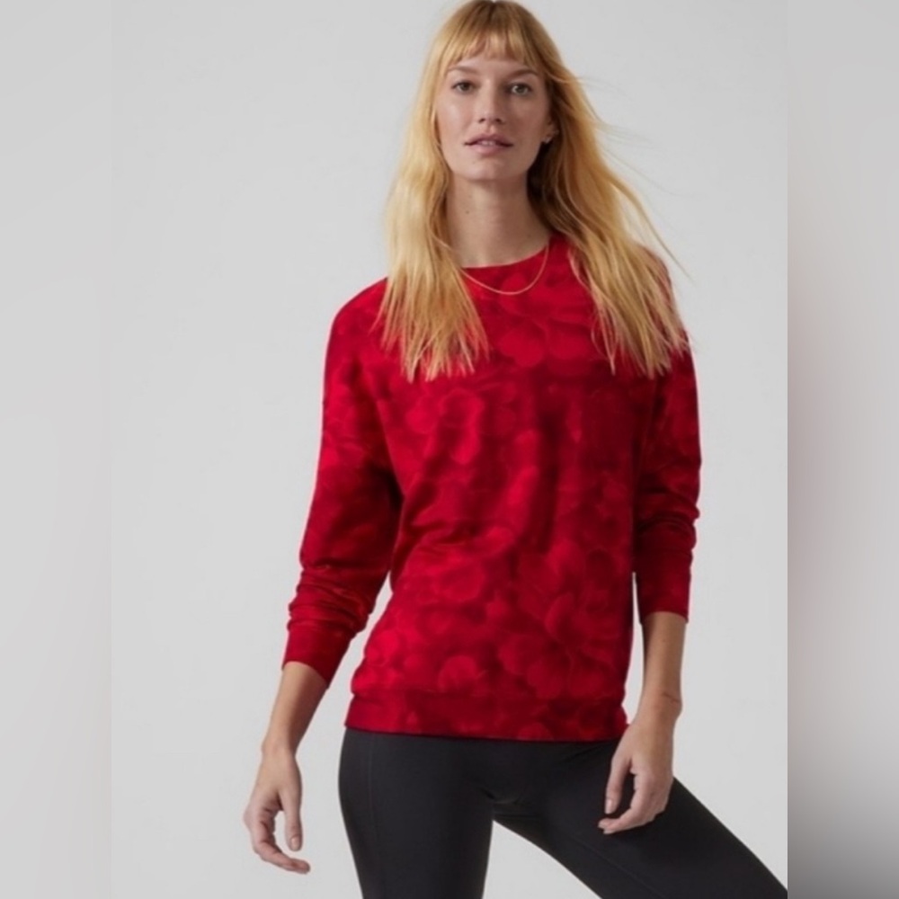 Athleta Balance Sweatshirt Chandail Red M. NWOT